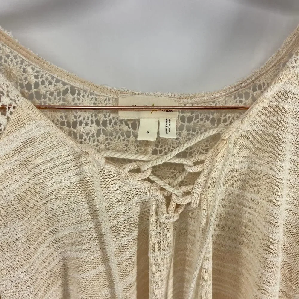 Anthropologie Meadow Rue Cream white crochet top v neck Peasant Blouse womens s
